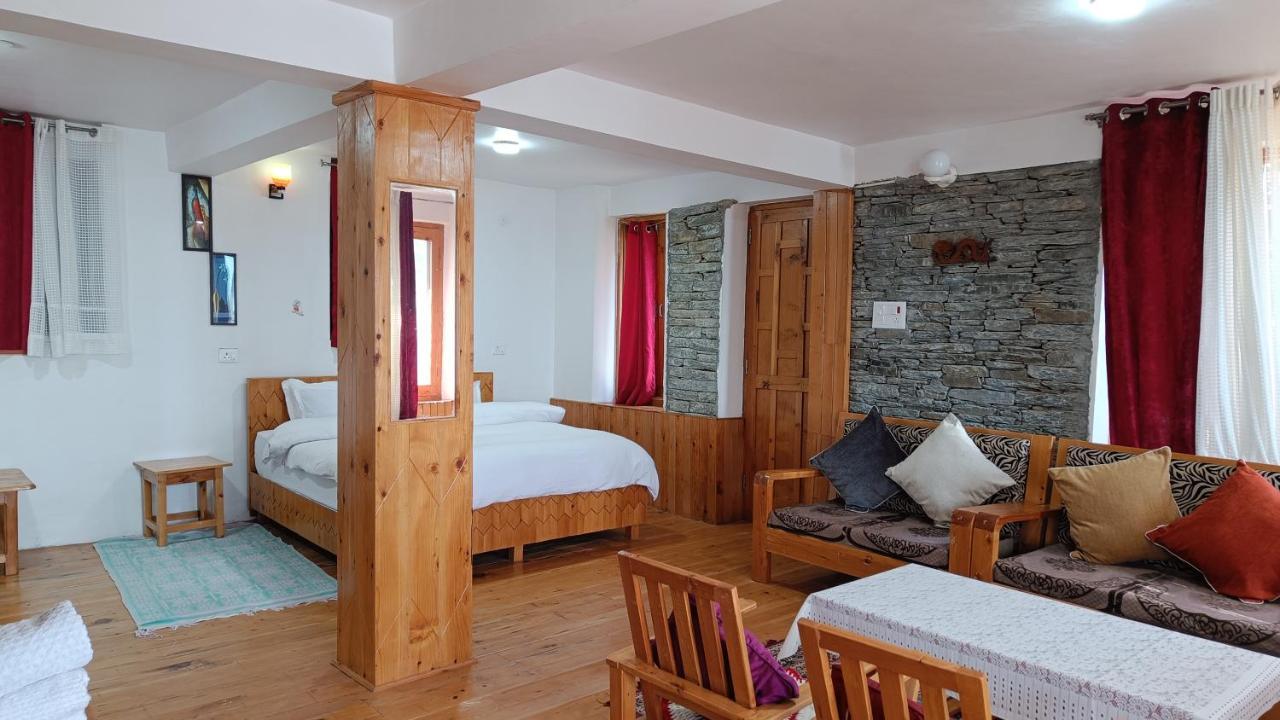 Ishan Log Huts-A Boutique Home Stay Banjār Esterno foto