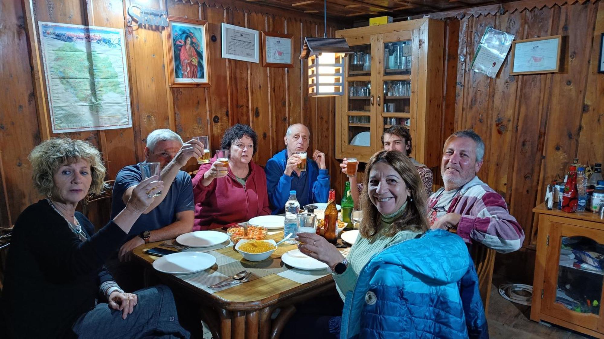 Ishan Log Huts-A Boutique Home Stay Banjār Esterno foto
